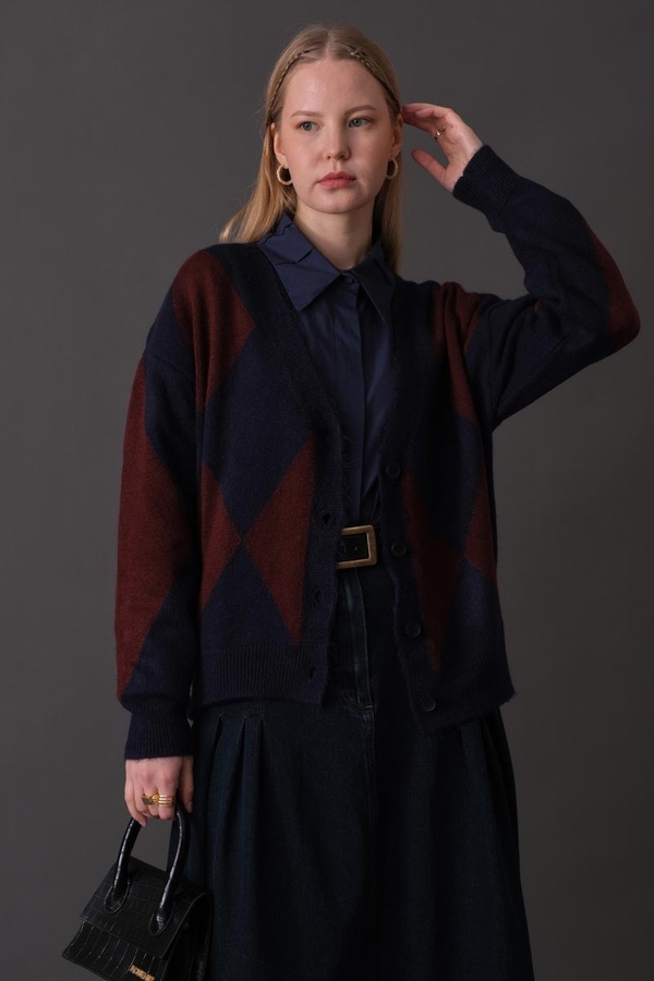 Argyle Pattern Cardigan Navy - 5