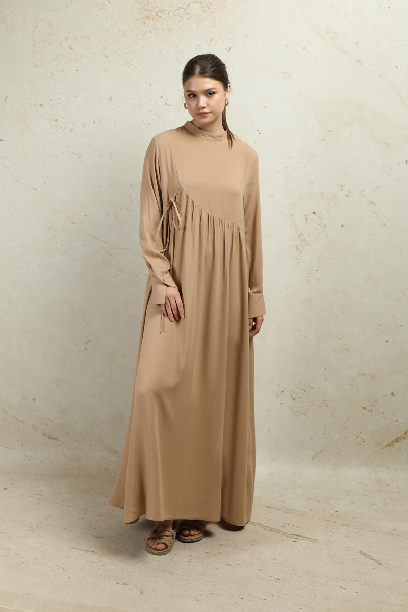 Asimetrik Büzgülü Elbise Bej