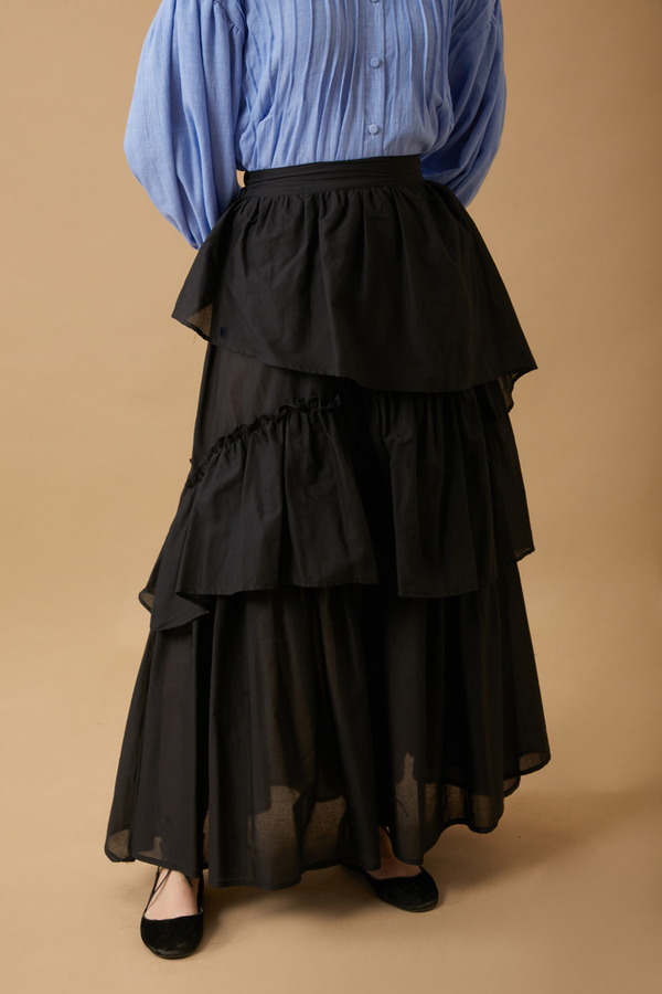 Asimetrik Fırfırlı Etek Siyah (1)