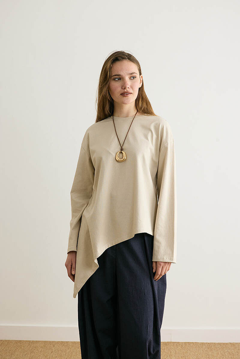 Asimetrik Tişört Taş