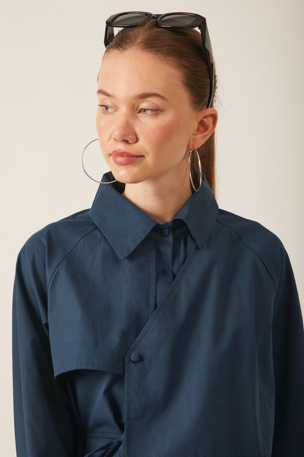 Asymmetric Poplin Shirt Navy Blue - 19