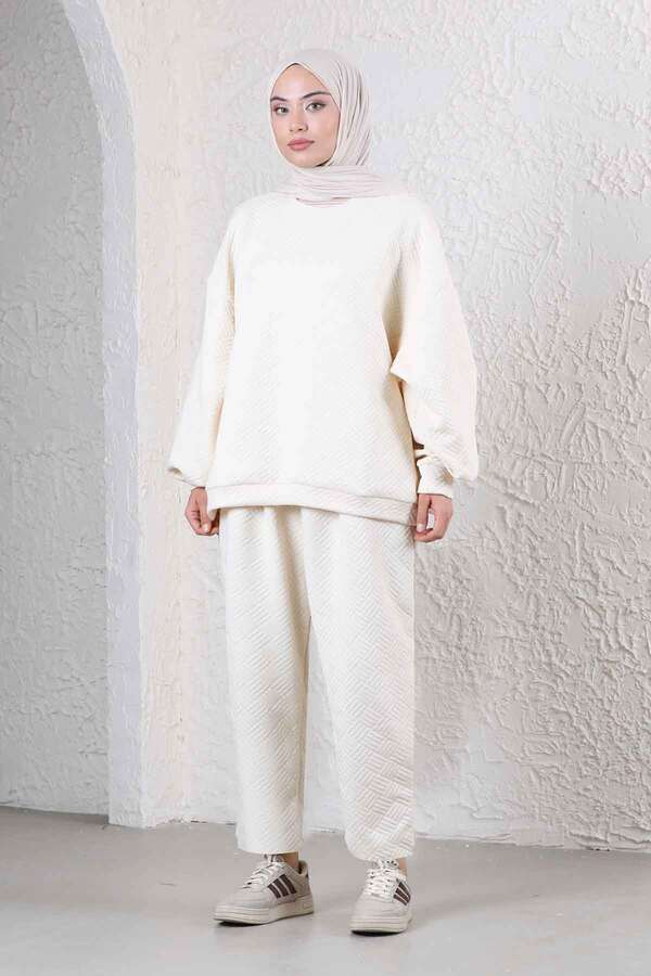 Baklava Patterned Sweat Suit Ecru - 1