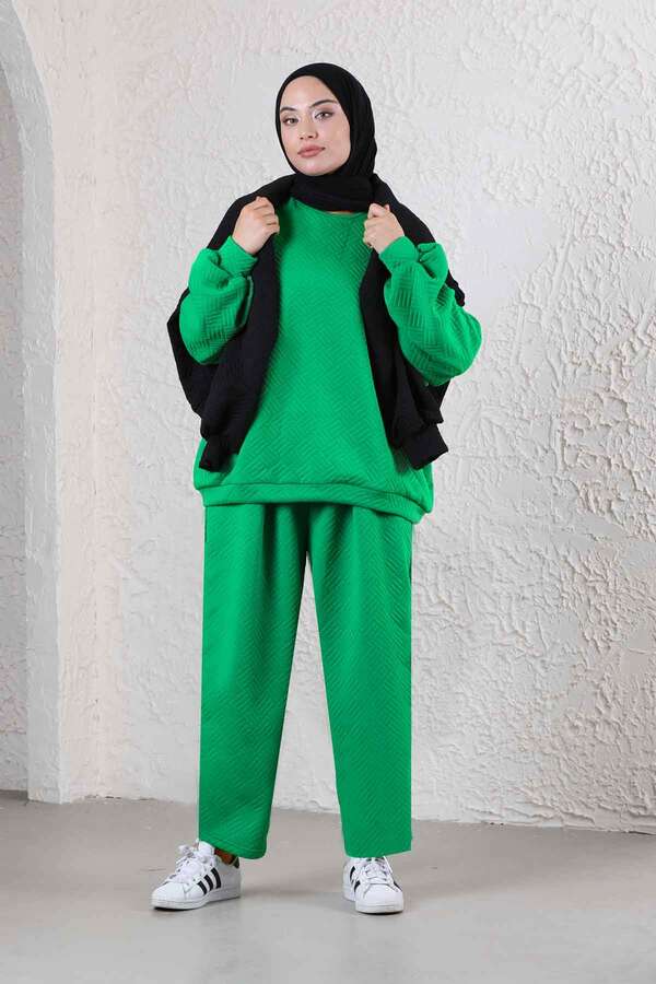 Baklava Patterned Sweat Suit Green 