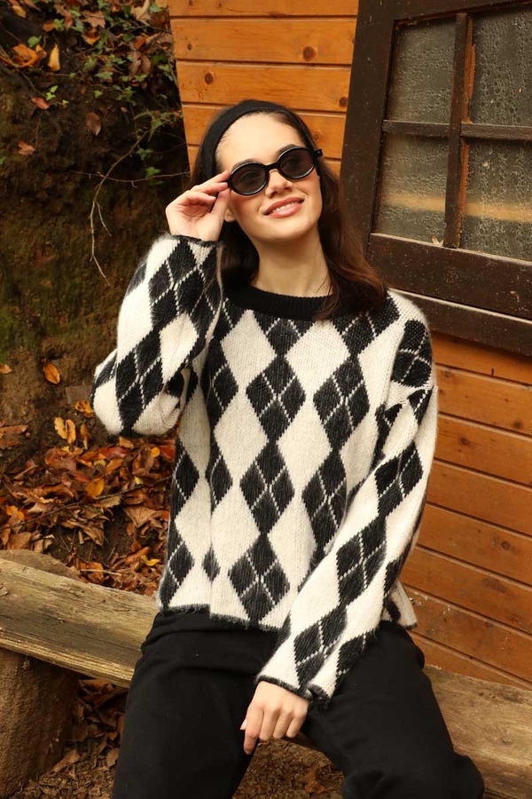 Baklava Tüylü Kazak Beyaz - 5