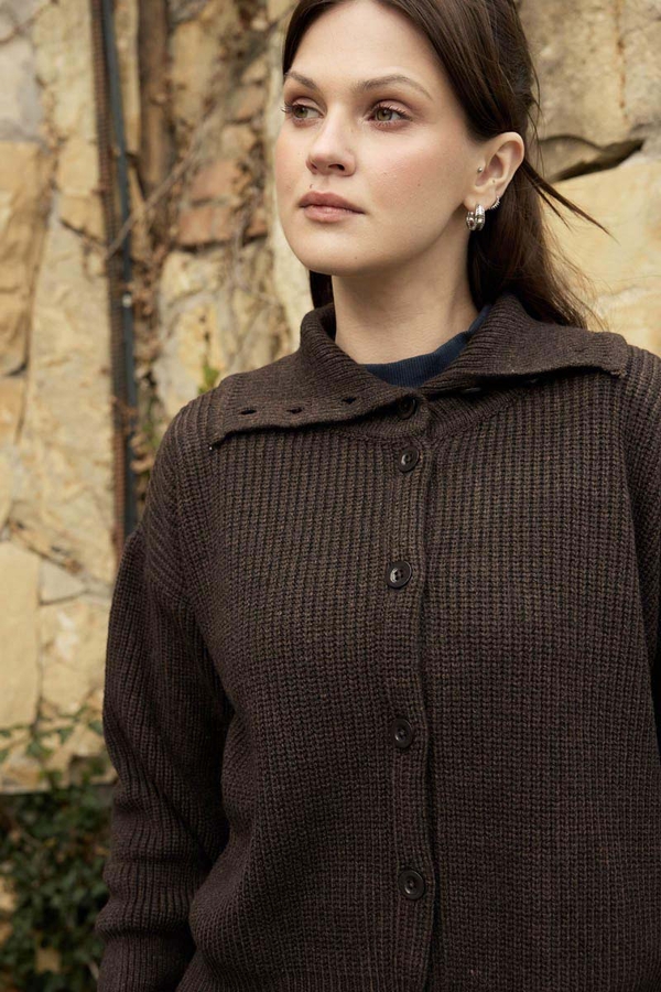Balıkçı Yaka Hırka Acı Kahve - 5