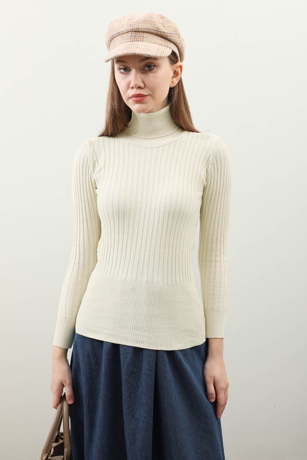 Balıkçı Yaka Triko Body Krem 