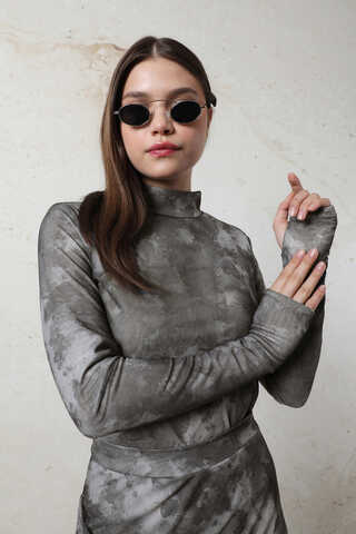 Batik Desenli Body Füme - 2