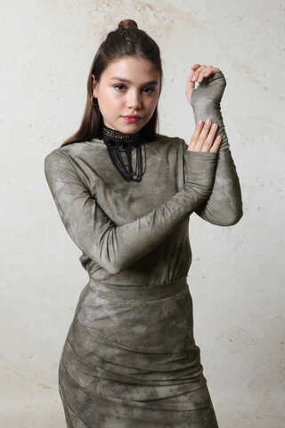 Batik Desenli Body Haki - 3