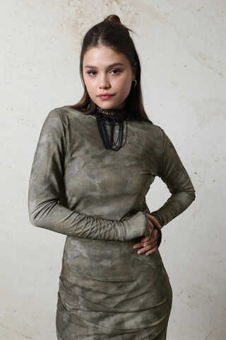 Batik Desenli Body Haki - 5