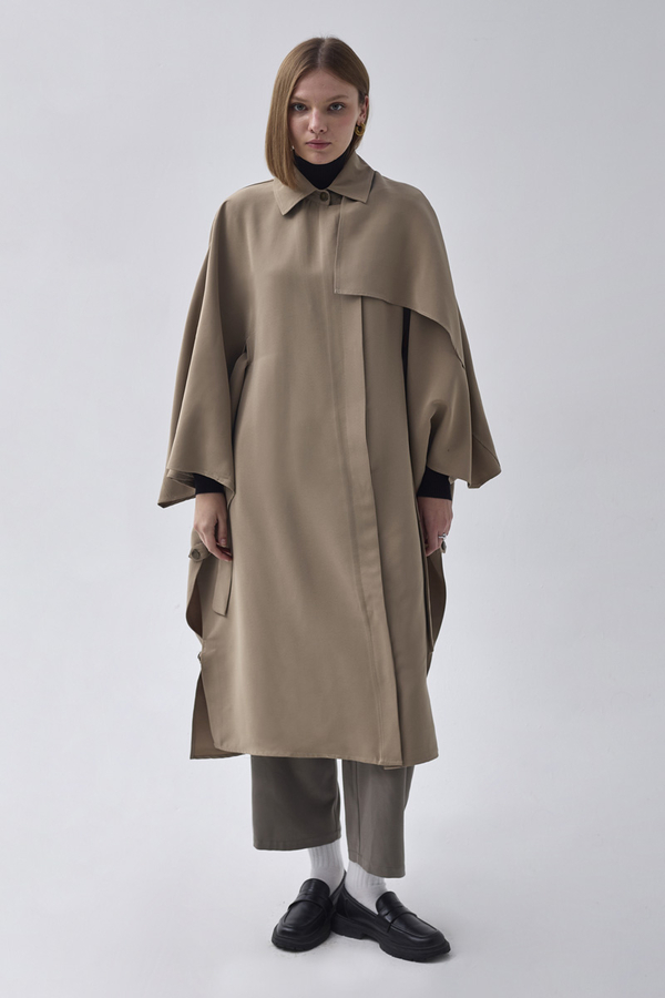 Batwing Sleeve Trenchcoat Camel - 3