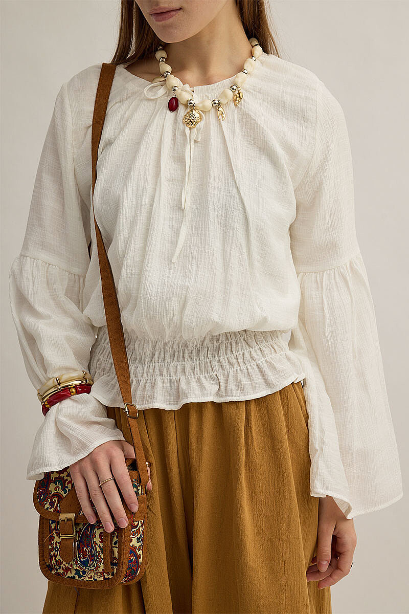 Beli Gipe Detaylı Bluz Beyaz - 3