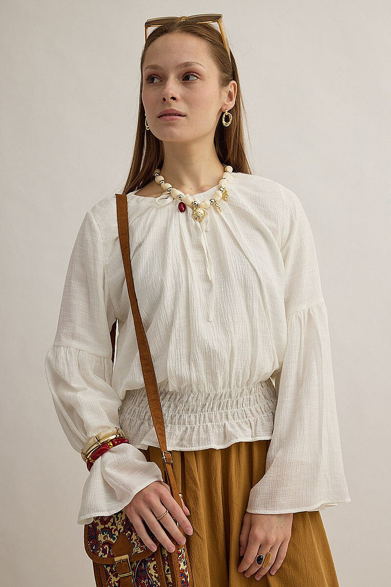 Beli Gipe Detaylı Bluz Beyaz - 2