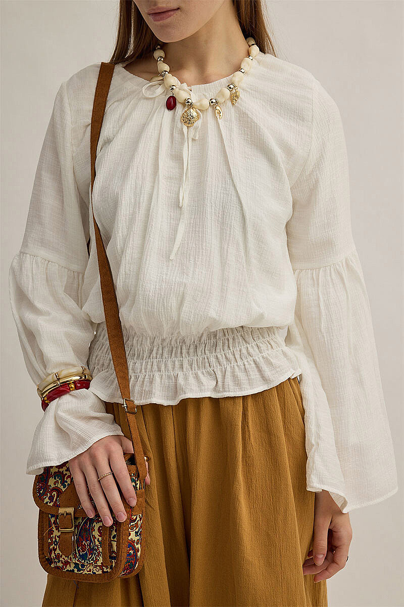 Beli Gipe Detaylı Bluz Beyaz - 4