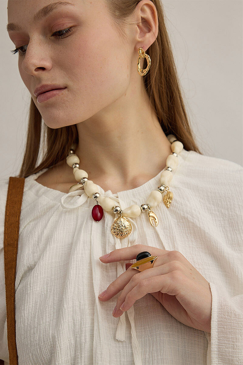 Beli Gipe Detaylı Bluz Beyaz - 5