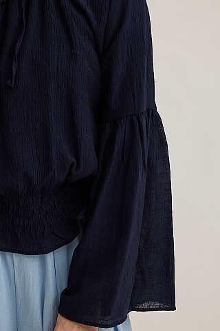 Beli Gipe Detaylı Bluz Lacivert - 3