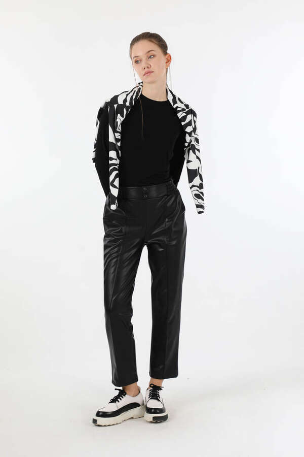 Bisiklet Yaka Body Siyah - 2