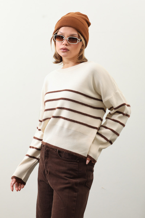 Biyeli Kısa Kazak Krem - 1