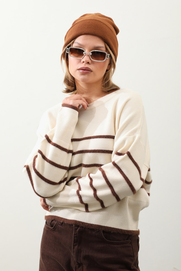 Biyeli Kısa Kazak Krem - 6