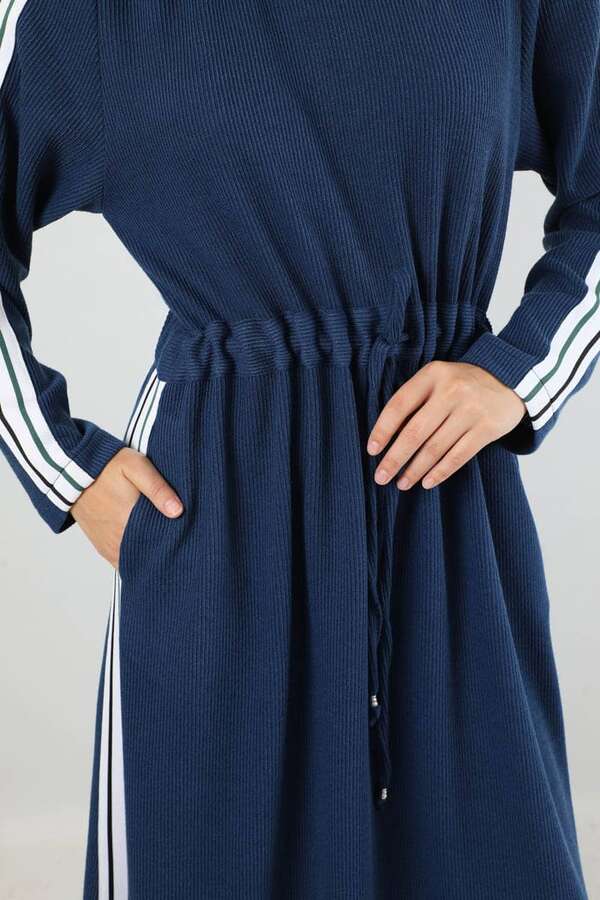 Boğazlı Triko Elbise Lacivert - 4