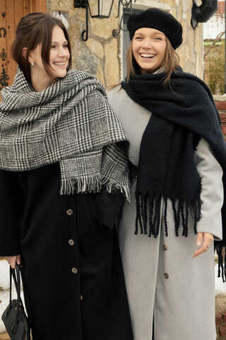 Bouclé Scarf Black - 1