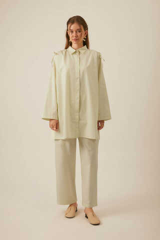 Omuzu Büzgü Detaylı Pantolon Takım Tereyağı Sarısı - 2