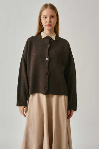 Buttoned Knit Cardigan Brown (1)