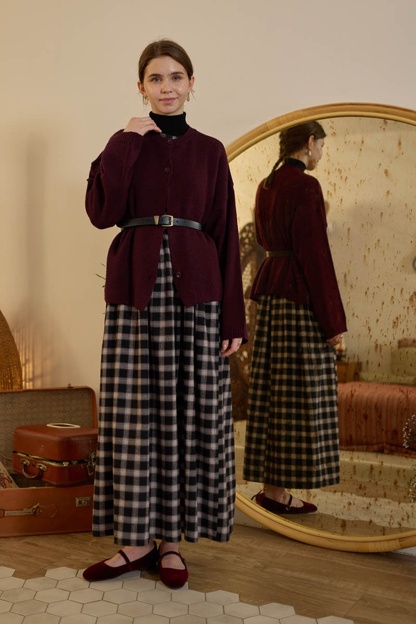 Buttoned Knit Cardigan Burgundy (1)