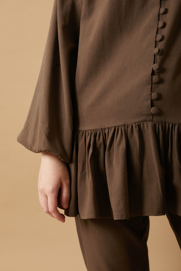 Buttoned Ruffle Set Brown - 4