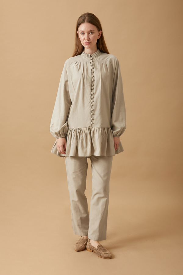 Buttoned Ruffle Set Stone 