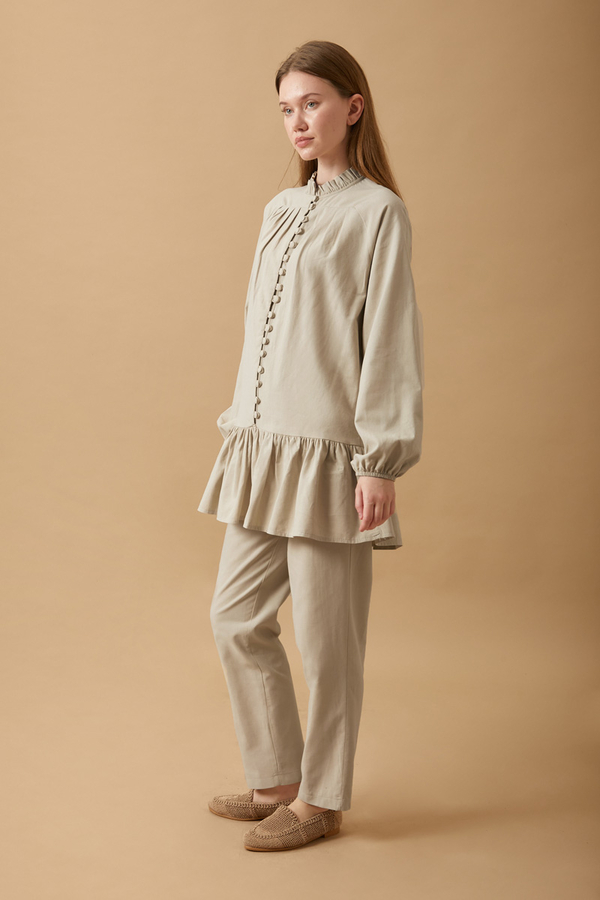 Buttoned Ruffle Set Stone - 2