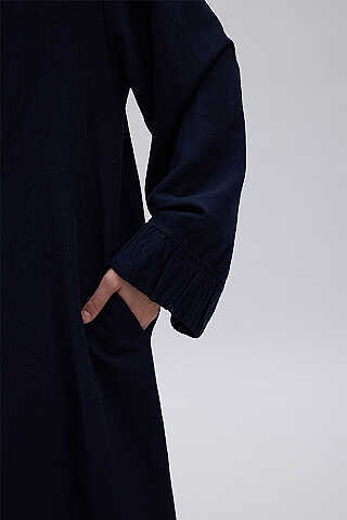 Büzgülü Bant Detaylı Keten Abaya Lacivert - 5