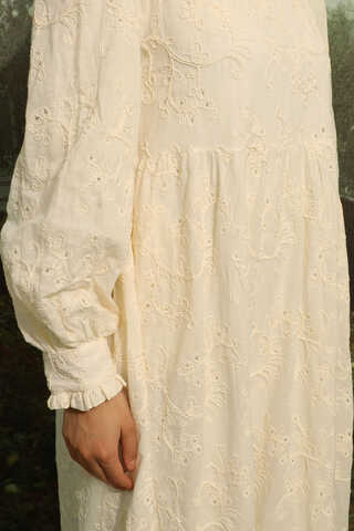 Büzgülü Brode Elbise Krem - 9