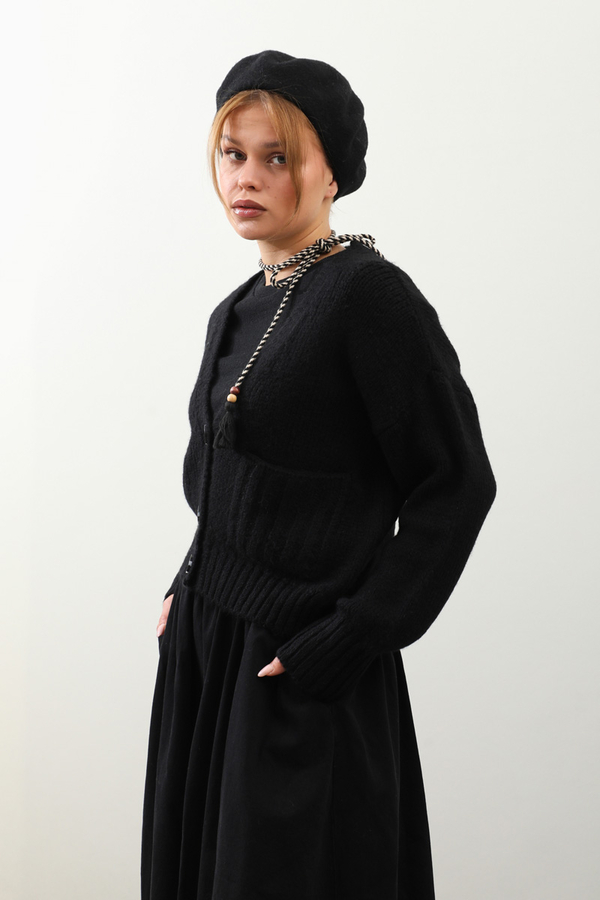 Cepli Düğmeli Hırka Siyah - 3