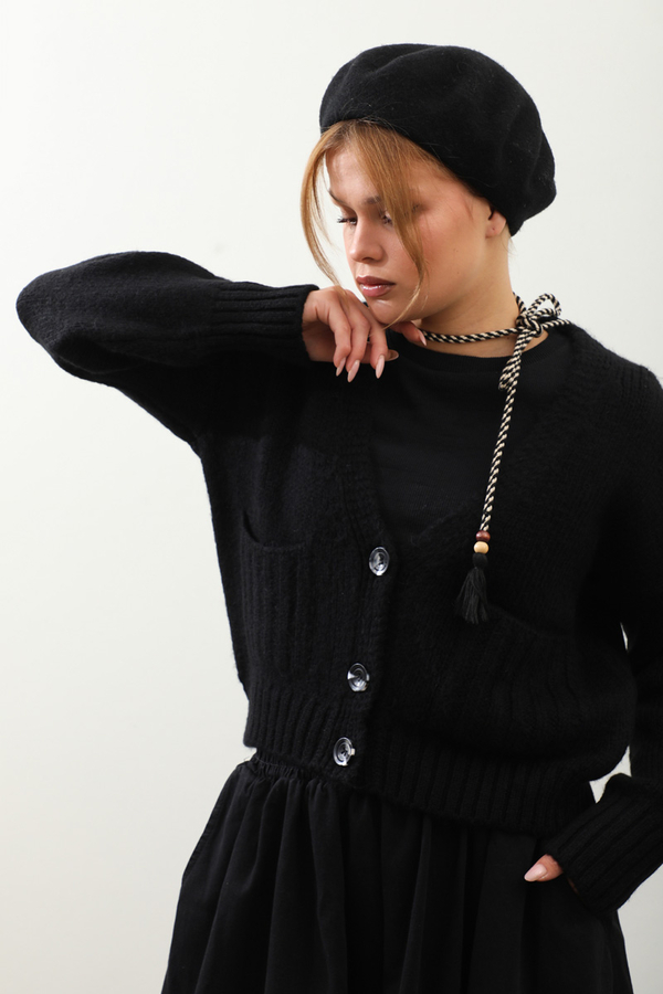 Cepli Düğmeli Hırka Siyah - 4