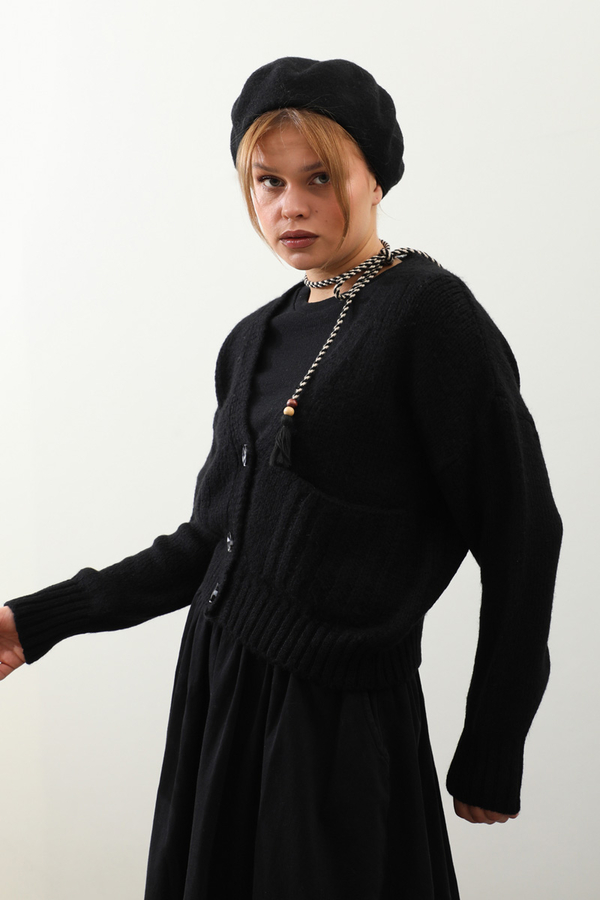 Cepli Düğmeli Hırka Siyah - 5