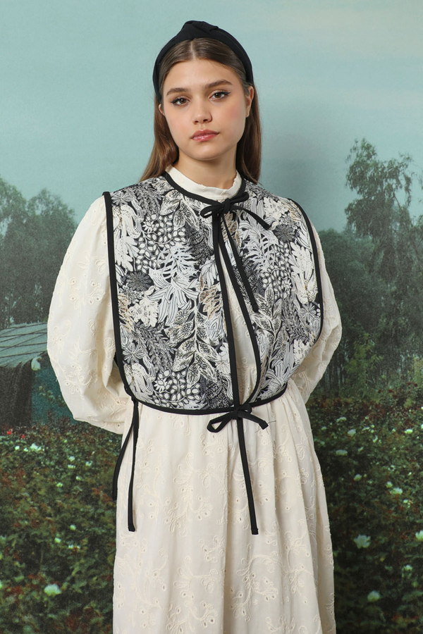 Çiçek Baskılı Yelek Siyah - 5