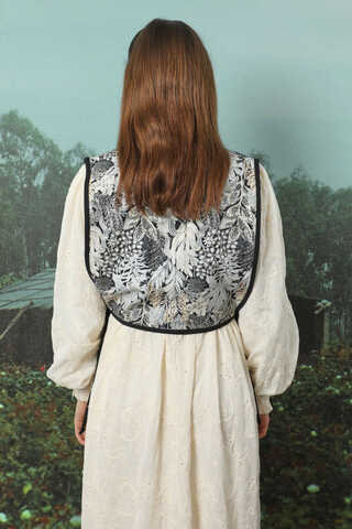 Çiçek Baskılı Yelek Siyah - 6