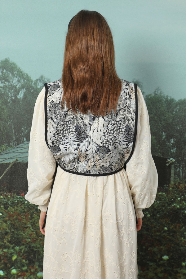 Çiçek Baskılı Yelek Siyah - 6