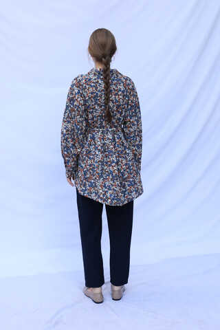 Çiçek Desenli Bağlamalı Tunik Gömlek Mavi - 8