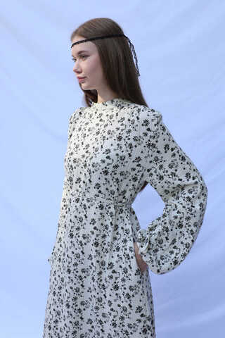 Çiçek Desenli Müslin Elbise Siyah - 5