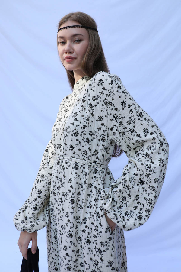 Çiçek Desenli Müslin Elbise Siyah - 6