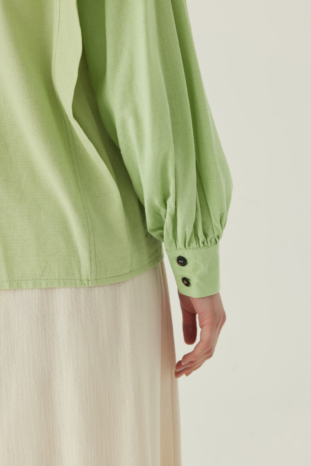 Çiçek Nakışlı Keten Gömlek Açık Yeşil - 4