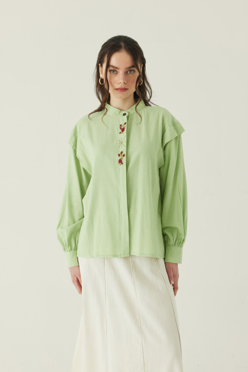 Çiçek Nakışlı Keten Gömlek Açık Yeşil - 6