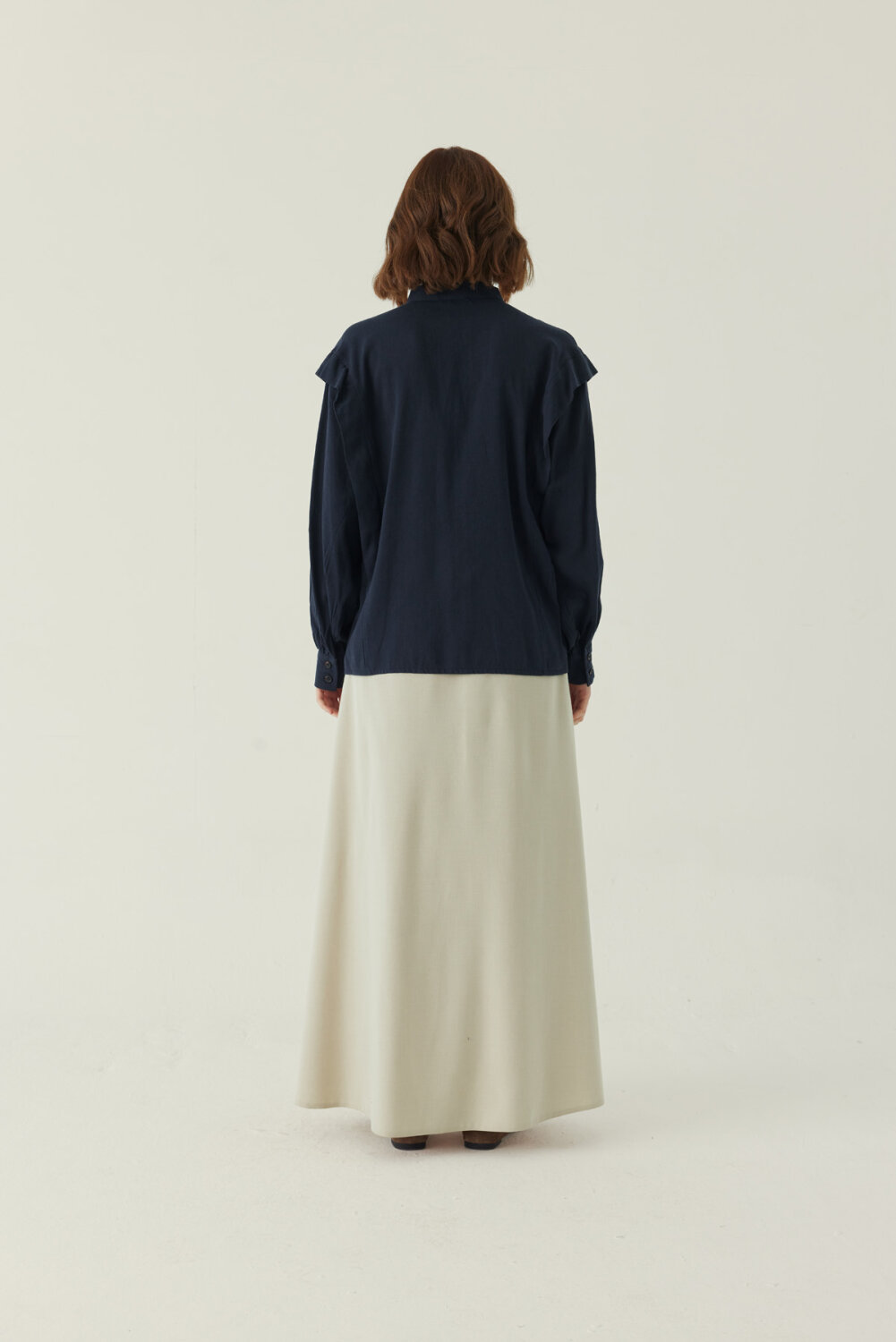 Çiçek Nakışlı Keten Gömlek Lacivert - 3