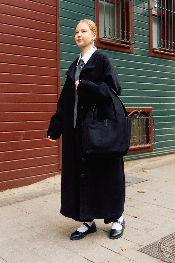 Coat with Dart Detail Black 