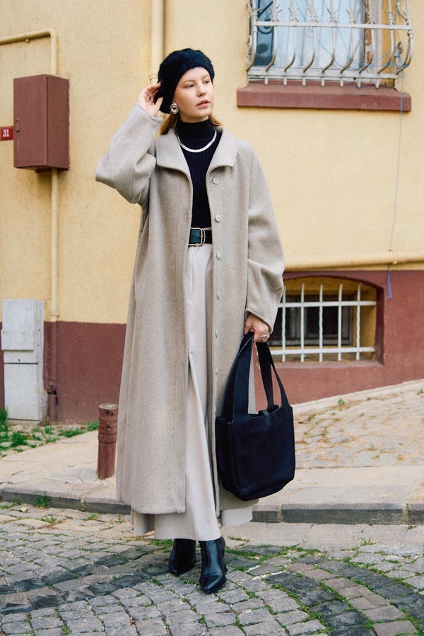 Coat with Dart Detail Stone 