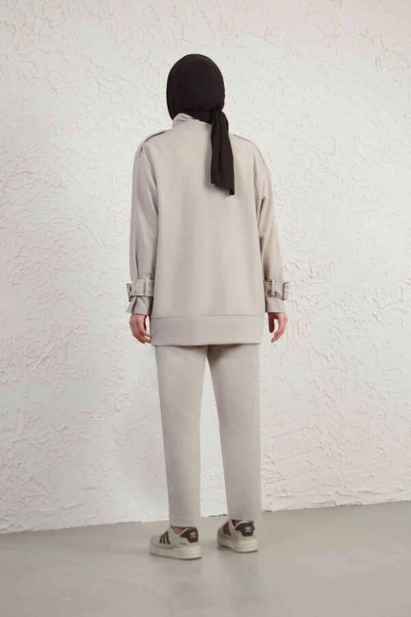 Buckled Collar Double Suit Beige - 4