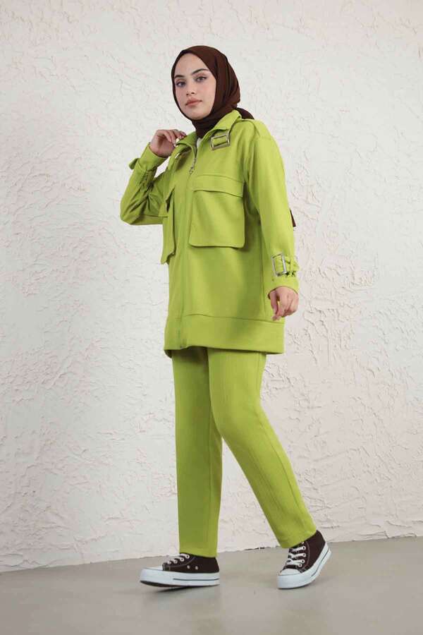 Buckled Collar Double Suit oil green - 1