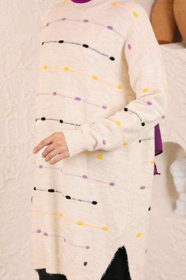 Colored Striped Sweater Cream - 4