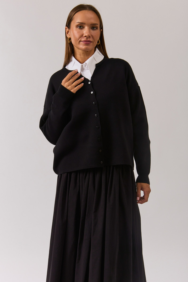 Crew Neck Premium Knit Cardigan Black - 8